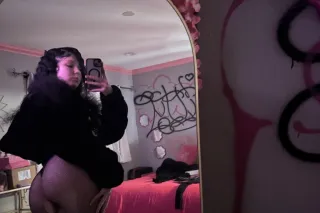 Cum see me Sexy n Sensual .💋🥂 - Image 1